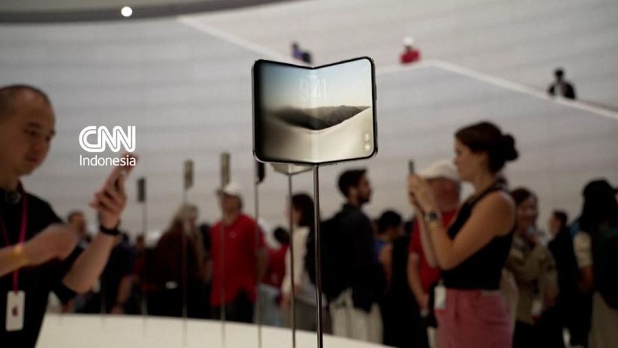 Penampilan Perdana iPhone Duo, HP Lipat Pertama Apple