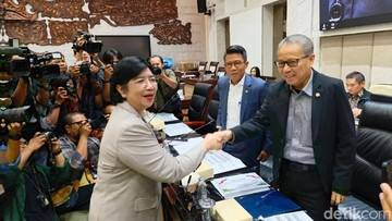 Rapat Paripurna DPR Setujui Destry Damayanti Jadi Gubernur BI
