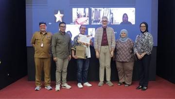Desainer Bandung Sabet Juara 1 Sayembara Desain Batik Tangsel 2026