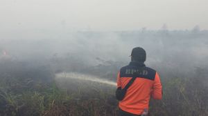 Runway Bandara Husein Sastranegara Lolos Uji Kekesatan Usai Terdampak Abu Vulkanik