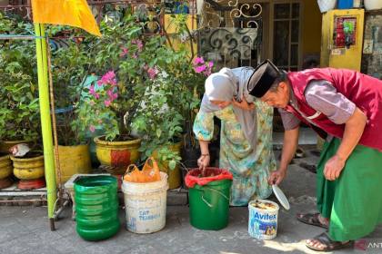 Memilah sampah, mengubah kebiasaan