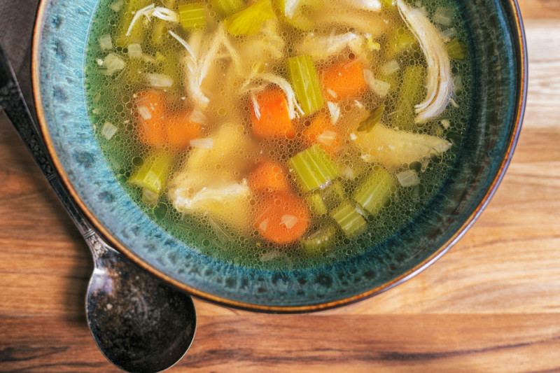 Alasan mengapa sup ayam jadi makanan andalan ketika sakit