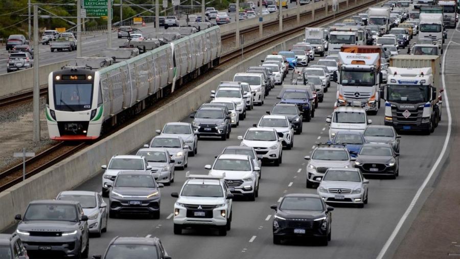 Rekor Baru, EV Lebih Laris dari Mobil Bensin dan Diesel di Australia