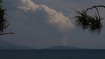 Menelisik Sejarah Erupsi Anak Krakatau, Gunung Unik di Selat Sunda