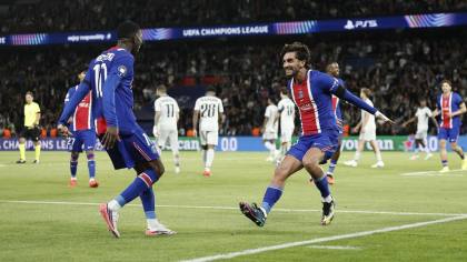 Hasil Lengkap LIga Champions: Barcelona dan PSG Pesta Gol
