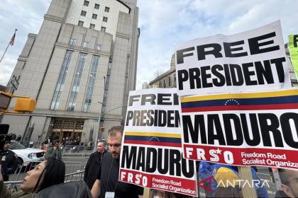 Maduro minta pengadilan AS batalkan dakwaan terkait narkoba