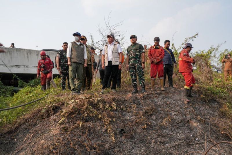 Menhut tinjau pemadaman karhutla, minta maksimalkan OMC di Sumsel