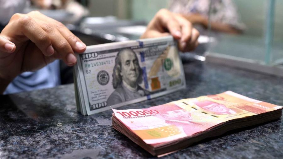 Rupiah Dibuka Melemah ke 17.645 per Dolar AS, Tapi Ada Harapan Menguat