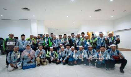 Puluhan Mitra Driver Gojek Berangkat Umrah Gratis dari Bandara Soekarno-Hatta
