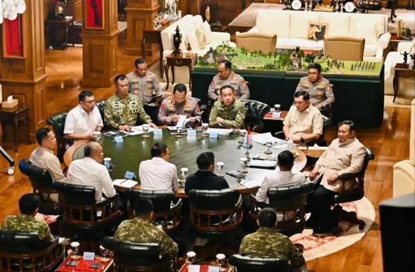 Prabowo Kumpulkan Kapolri, Panglima TNI hingga Kapolda Metro Jaya di Hambalang, Bahas Apa?