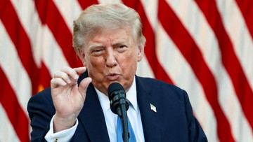 Koin US$ 1 Bergambar Donald Trump Laku Keras!