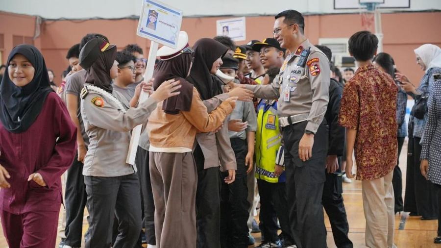Korlantas Edukasi Pelajar soal Tertib Lalu Lintas