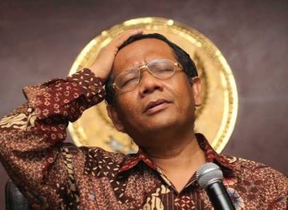 Tepung Singkong Jadi Senjata Baru Lawan Karhutla? Mahfud MD : Ayo Dicoba!