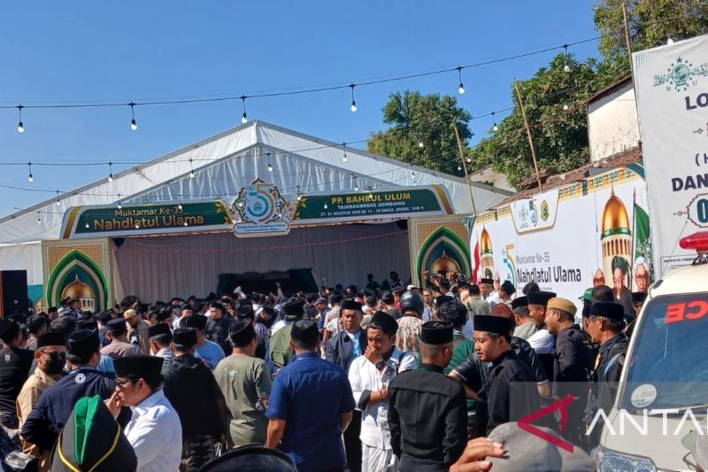 Gus Yahya minta massa aksi tenang 