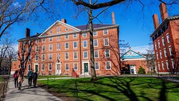 Gegara Aturan Baru Visa, Harvard Minta Mahasiswa Asing Berada di AS Per 15 September