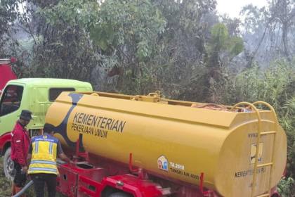 Kementerian PU suplai air untuk tangani Karhutla di Muaro Jambi