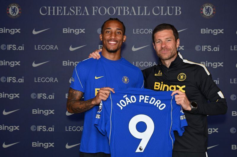 Chelsea resmi perpanjang kontrak Joao Pedro hingga 2034