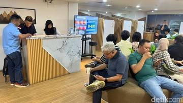 Warga Senang Bikin Paspor di Layanan Akhir Pekan karena Bantu yang Sibuk Kerja