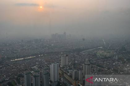 Udara Jakarta tak sehat bagi kelompok sensitif pada Sabtu pagi