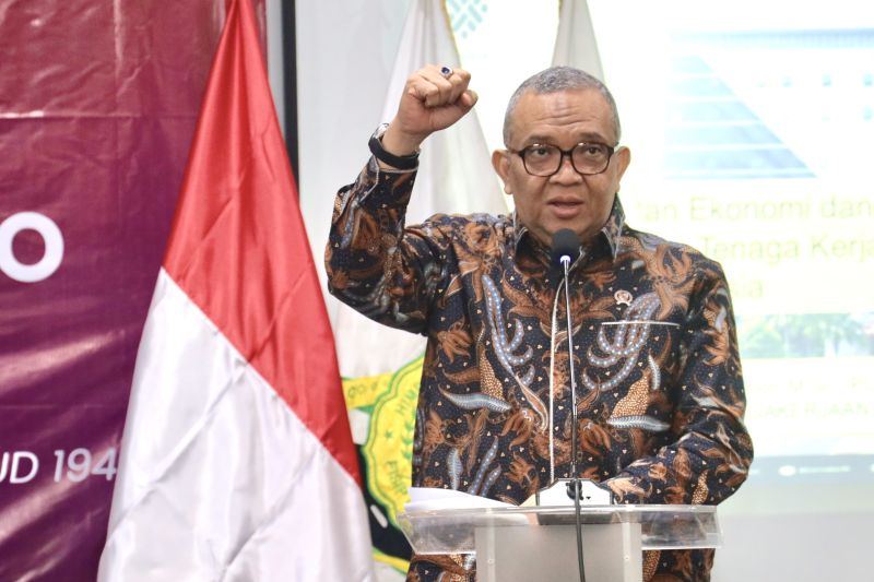 Wamenaker ajak mahasiswa kawal program ketenagakerjaan nasional