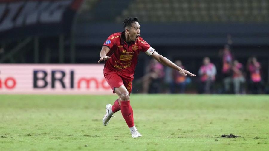 STY Sulap Rizky Ridho Saat Persija Hajar Borneo di Super League