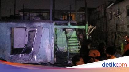 Rumah Kos di Makassar Terbakar Diduga Dipicu Lilin Saat Listrik Padam