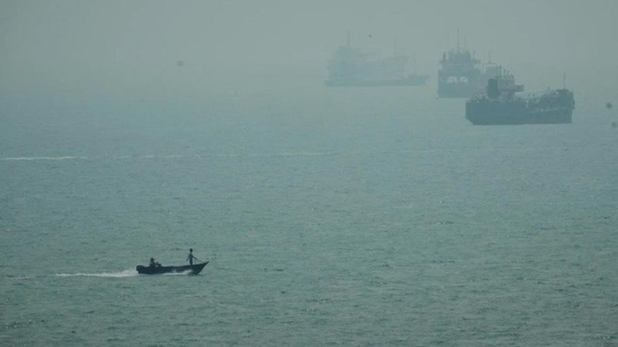 AS Hancurkan 5 Tanker Minyak Iran setelah Kapal Perangnya Diserang Rudal