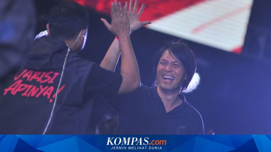 Once Mekel Soroti Regenerasi Sepak Bola dan Kagumi Kandang Persebaya