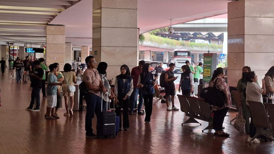 Bandara Soetta Terdampak Abu Vulkanik Anak Krakatau, Bus Gratis Disiapkan ke 4 Kota