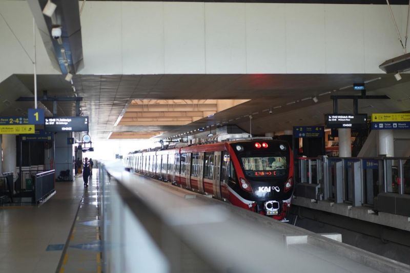 LRT Jabodebek Pastikan Operasional Tetap Normal di Tengah Sebaran Abu Vulkanik