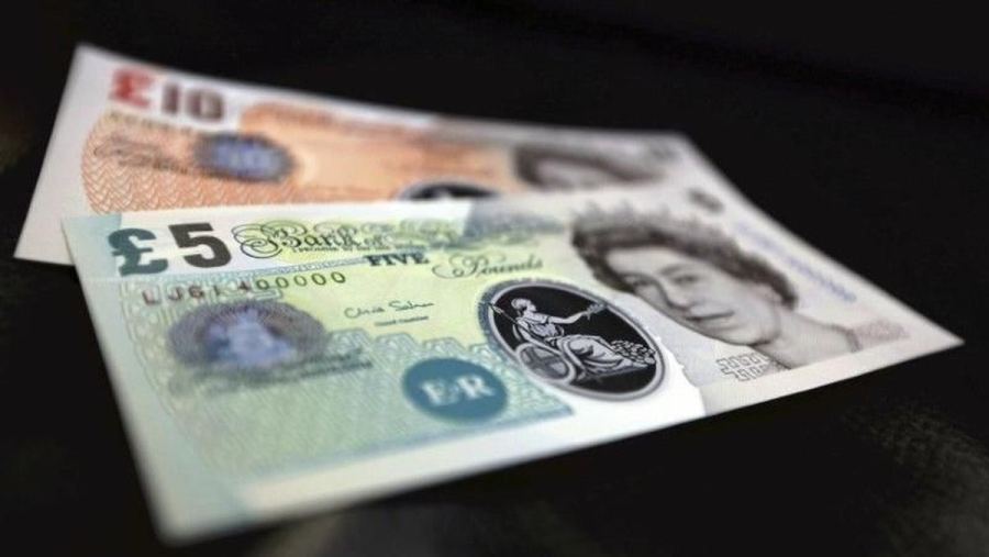 Fenomena Baru di Inggris, Ramai Bank Tukar Aset Berisiko ke Uang Tunai