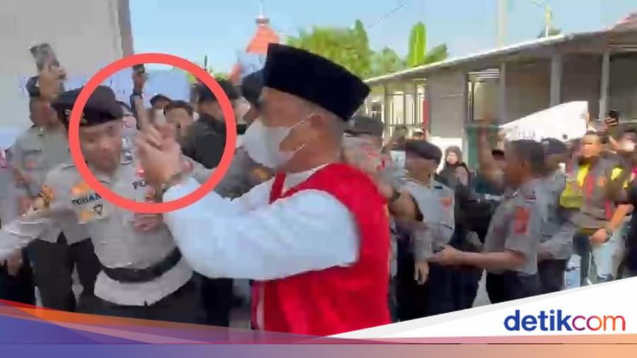 Terdakwa Acungkan Jari Tengah, Sidang Vonis Kasus Pembunuhan di Polman Ricuh