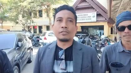 Ombas Serahkan 7 Bukti ke Penyidik, Minta Saksi dan Anggota Pansus DPRD Gowa Diperiksa Polda Sulsel