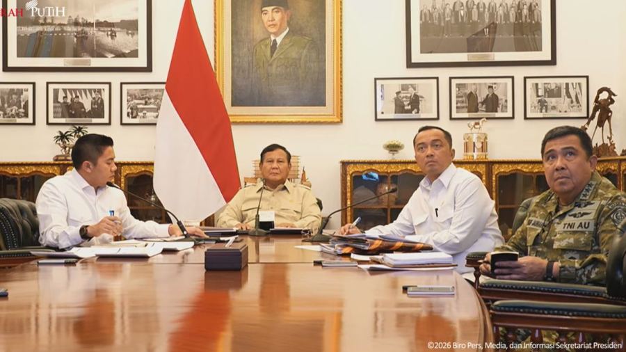 Kebun Sawit Muncul di Lahan Terbakar, Prabowo Minta Daftar 8 Korporasi