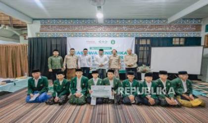 Sebanyak 80 Santri Al-Irsyad Kauman Rembang Peroleh Beasiswa NU Care Lazisnu dan MPPA