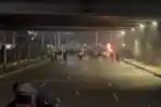 Demo di Depan Gedung DPR Berujung Ricuh, Dua Motor Dibakar Hingga Pos Polisi Terbakar