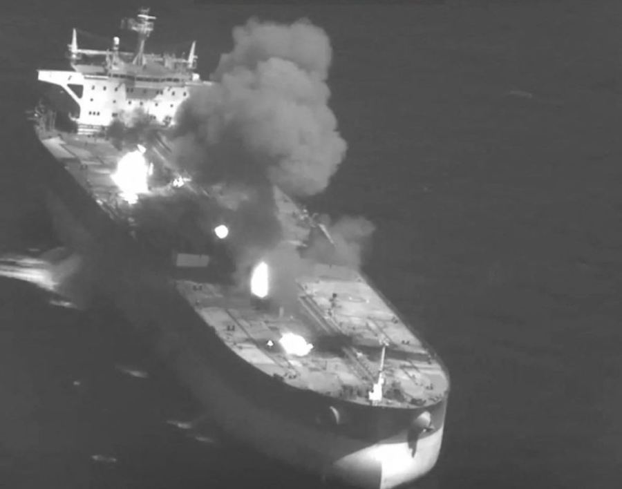 Perang AS-Iran Makin Panas, 3 Kapal Tanker Minyak Hancur