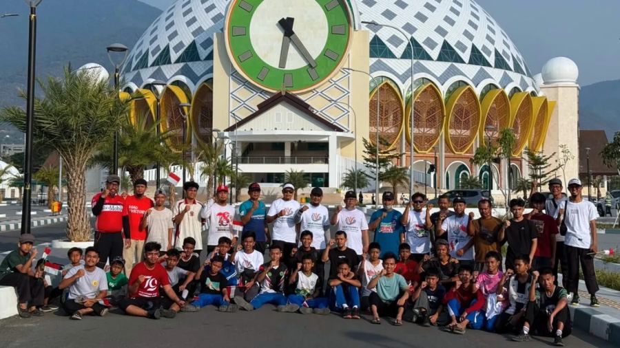 Semarak Muktamar V, Wahdah Islamiyah Sulteng Ajak Masyarakat Sehat lewat Fun Walk Family