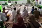 Ribuan Warga Nahdliyin Manfaatkan Muktamar NU untuk Berziarah ke Makam KH Wahab Hasbullah