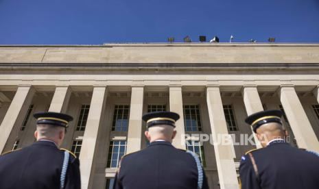 Mantan Pejabat Pentagon Ingatkan AI Bisa Ubah AS Jadi Negara Pengawasan ala China
