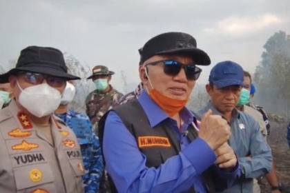 Gubernur Kalsel imbau masyarakat lindungi diri dari asap karhutla