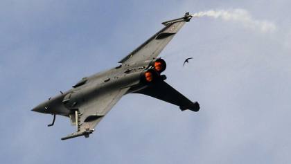 Kala Jet Tempur J-16 China 'Bentrok' dengan Rafale Milik Mesir