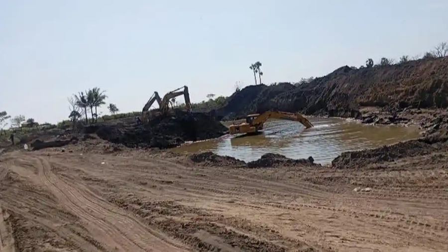 3 Ekskavator Keruk Pasir Dekat Pantai Galesong, DPMPTSP Sebut Belum Masuk Data Perizinan
