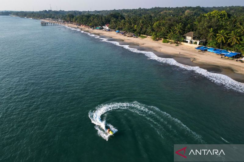 Wisatawan diimbau utamakan keselamatan saat erupsi Anak Krakatau