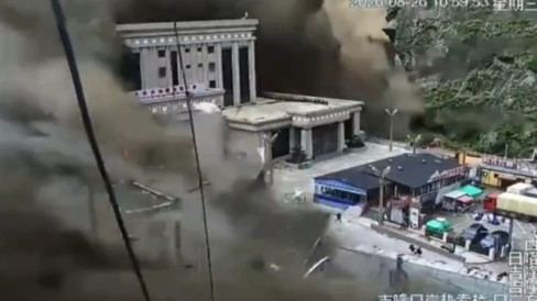 China Benarkan Reruntuhan Gletser di Nepal Jadi Pemicu Banjir Bandang Dahsyat hingga Tewaskan Ratusan Orang