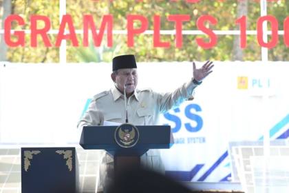 Bahlil: PLTS 100 GWp jadi mesin pertumbuhan dengan investasi Rp1.140 T
