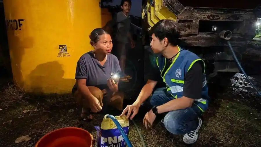 PNM Salurkan Air Bersih untuk Pengungsi Gempa NTT di Posko Robo Ruteng