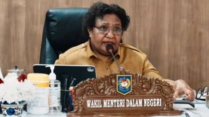 Wamendagri Ribka Haluk Instruksikan Pemda Perkuat Pencegahan Karhutla Sejak Dini
