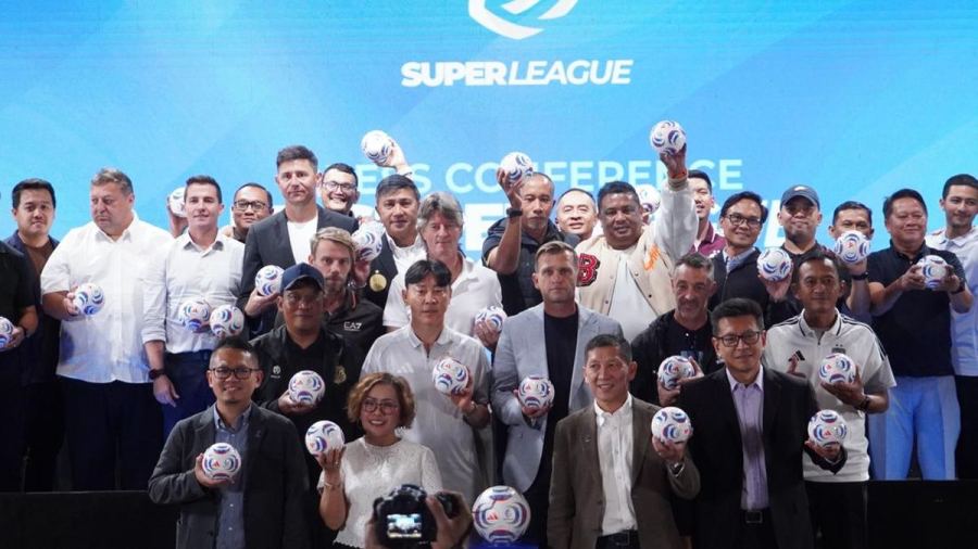 Shin Tae Yong Peluk Hangat Erick, Singgung Suasana Jumpa Tolic