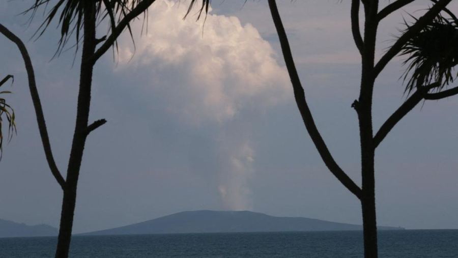 Warga Diminta Waspada Usai Erupsi Gunung Anak Krakatau dan Dentuman